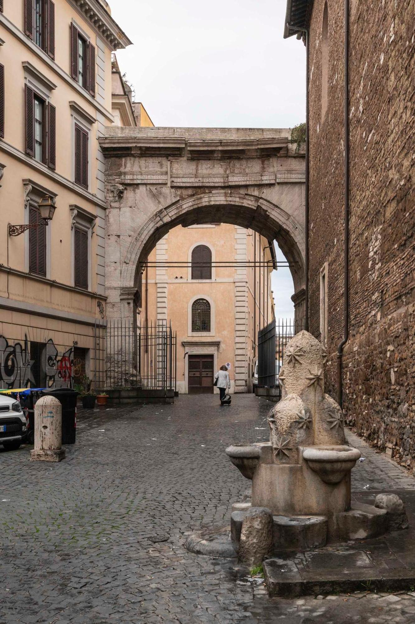 Arts Santa Maria Maggiore Zen 35 Apartment Rom